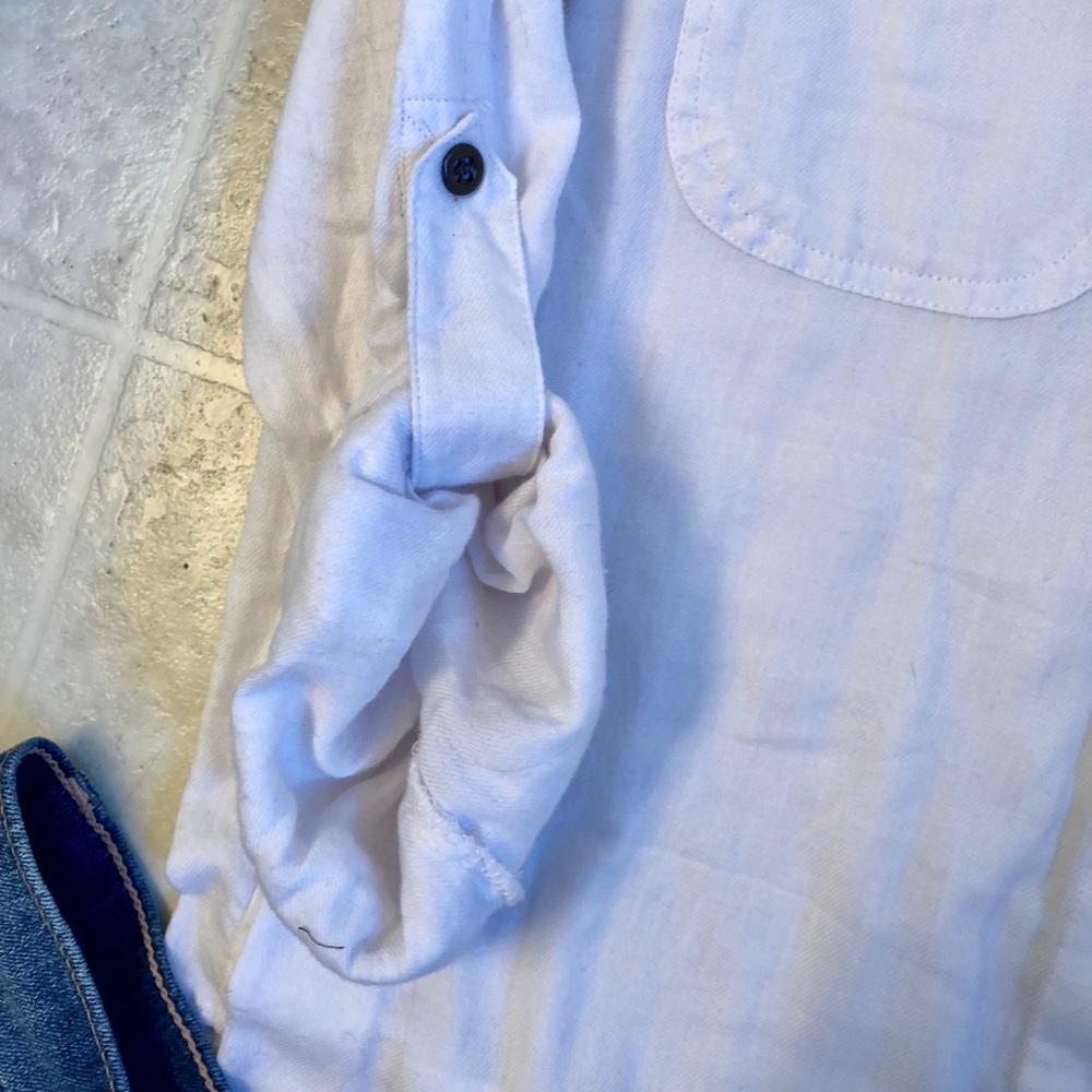 COPY - Women’s button down - Picture 2 of 5